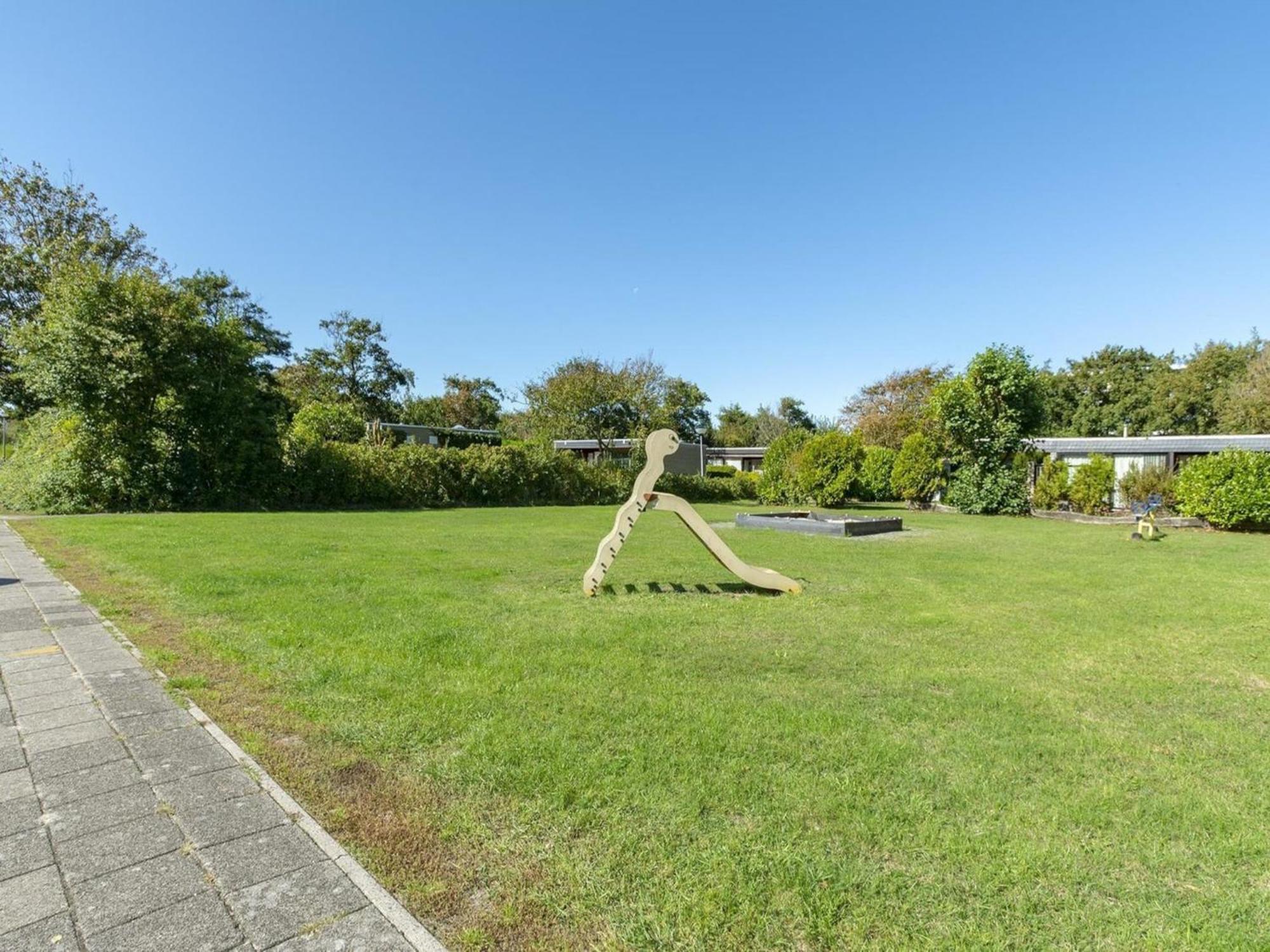 Alluring Seaside Holiday Home Callantsoog Exterior photo